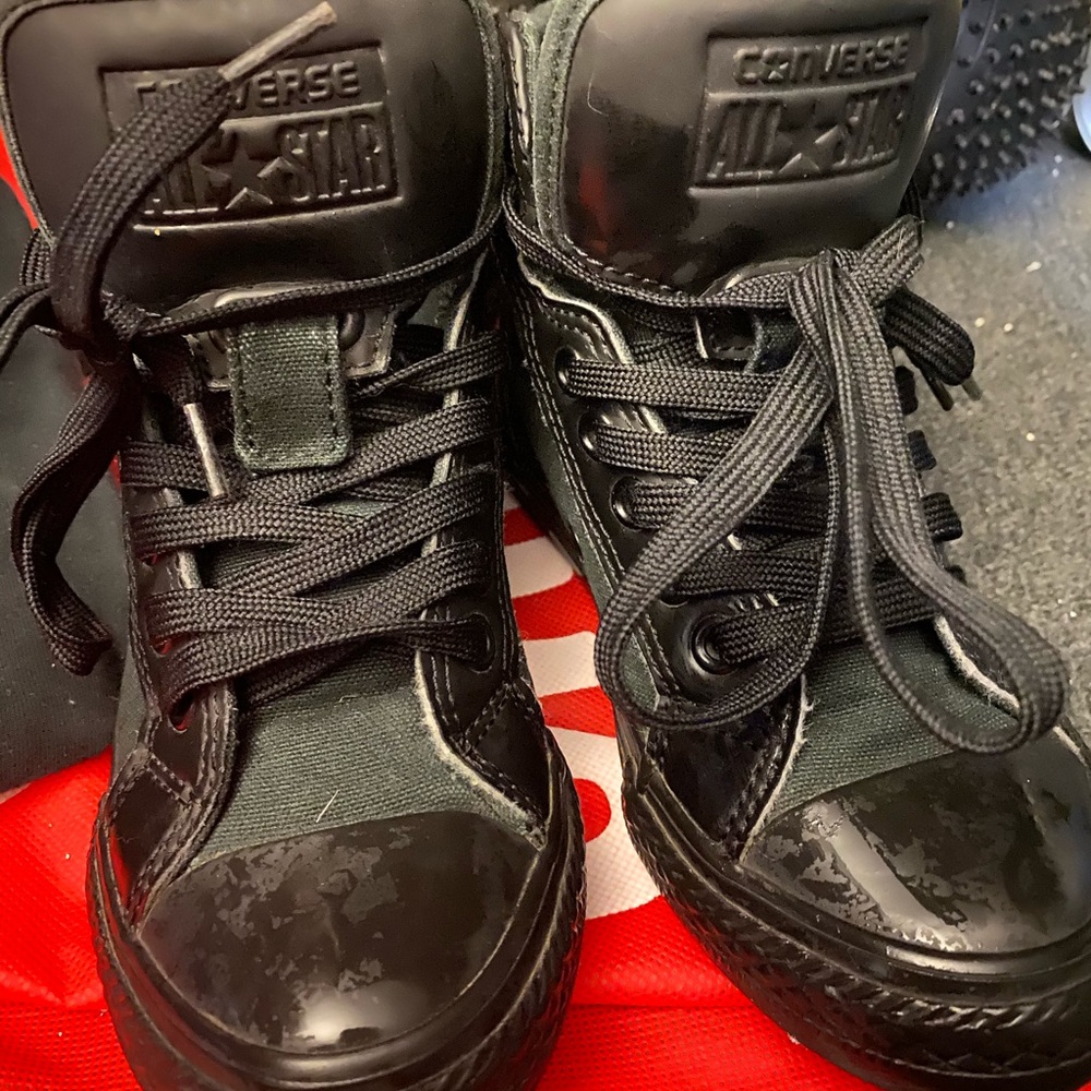Converse sneaker